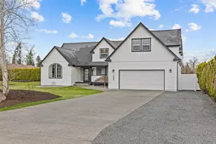 1355 McHugh Ave, Enumclaw, WA 98022 - Photo 2