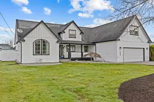 1355 McHugh Ave, Enumclaw, WA 98022 - Photo 1