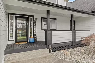 1355 McHugh Ave, Enumclaw, WA 98022 - Photo 4