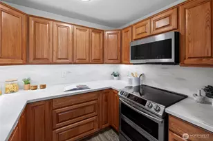 1101 Harbor Ave SW, Seattle, WA 98116 - Photo 8