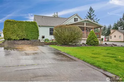 422 Nevada Drive, Longview, WA 98632 - Photo 2