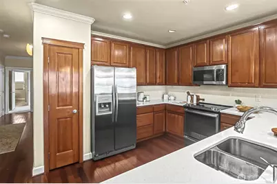 626 Glen Street #201, Edmonds, WA 98020 - Photo 16