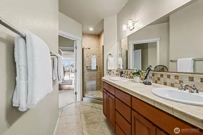 626 Glen Street #201, Edmonds, WA 98020 - Photo 20