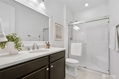 8402 121st Place SE, Newcastle, WA 98056 - Photo 16