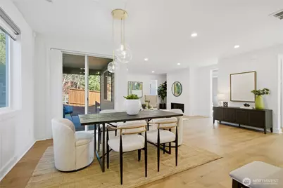 8402 121st Place SE, Newcastle, WA 98056 - Photo 10