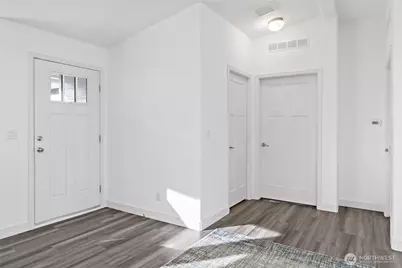 13913 21st Avenue Ct E #244, Tacoma, WA 98445 - Photo 4