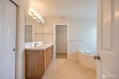 4036 Tribute Avenue E, Fife, WA 98424 - Photo 10