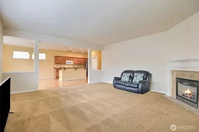 4036 Tribute Avenue E, Fife, WA 98424 - Photo 4