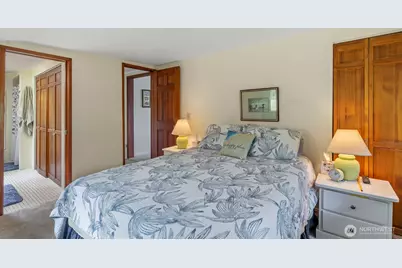 2642 E Lake Sammamish Parkway NE, Sammamish, WA 98074 - Photo 12