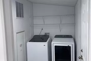 827 West Valley Hwy, Kent, WA 98032 - Photo 20