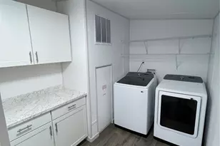 827 West Valley Hwy, Kent, WA 98032 - Photo 22