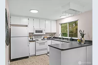 1030 204th Place SE, Bothell, WA 98012 - Photo 10