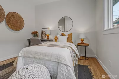 604 N 44th Street, Seattle, WA 98103 - Photo 18