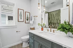 604 N 44th St, Seattle, WA 98103 - Photo 14