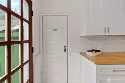 21260 Lake Sixteen Road, Mount Vernon, WA 98274 - Photo 6