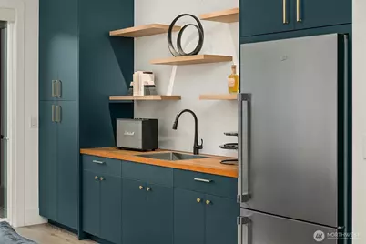 9812 NE 31st Street, Bellevue, WA 98004 - Photo 32