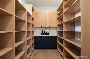 9812 NE 31st St, Bellevue, WA 98004 - Photo 10