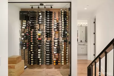 9812 NE 31st Street, Bellevue, WA 98004 - Photo 30