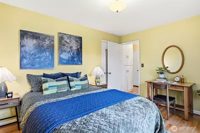 11249 Fremont Avenue N, Seattle, WA 98133 - Photo 8