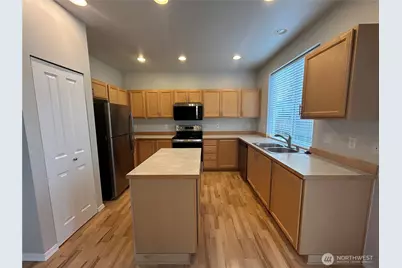 24528 SE 275th Street, Maple Valley, WA 98038 - Photo 10