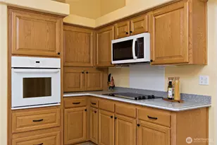 27517 218th Pl SE, Maple Valley, WA 98038 - Photo 12