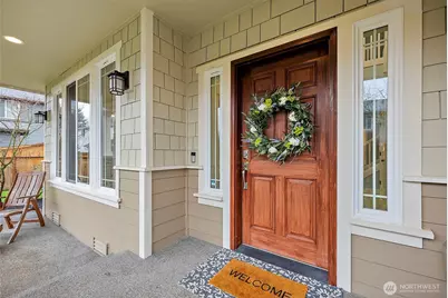 2712 Sunset Court, Steilacoom, WA 98388 - Photo 2