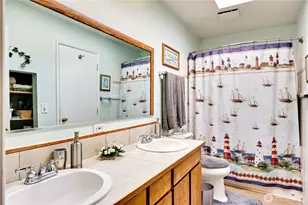 541 Surfcrest Pl NE, Poulsbo, WA 98370 - Photo 20