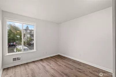 10110 NE 60th Street #104, Kirkland, WA 98033 - Photo 14