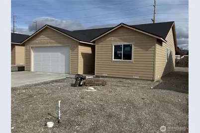 2476 Noah Street SE, East Wenatchee, WA 98802 - Photo 2