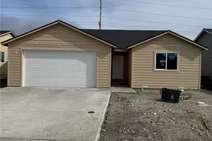 2476 Noah St SE, East Wenatchee, WA 98802 - Photo 1