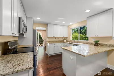 22706 NE 12th Place, Sammamish, WA 98074 - Photo 12