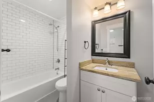 22706 NE 12th Pl, Sammamish, WA 98074 - Photo 34