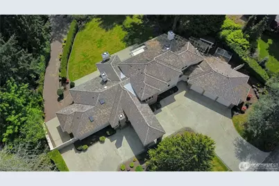 26319 NE 34th Street, Redmond, WA 98053 - Photo 32