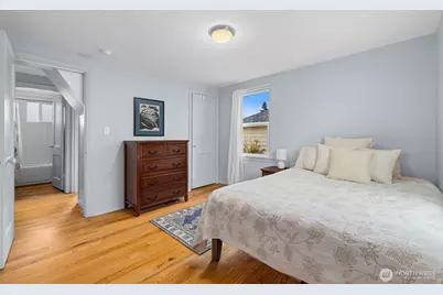 11437 Cornell Avenue S, Seattle, WA 98178 - Photo 16