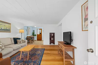 11437 Cornell Avenue S, Seattle, WA 98178 - Photo 4