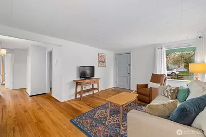 11437 Cornell Avenue S, Seattle, WA 98178 - Photo 6