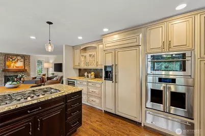 2524 225th Place NE, Sammamish, WA 98074 - Photo 6