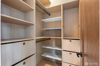 10715 2nd Avenue NW, Seattle, WA 98177 - Photo 28