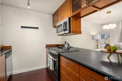 7309 Sand Point Way NE #B727, Seattle, WA 98115 - Photo 10