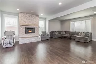 9409 9th Ave Ct E, Tacoma, WA 98445 - Photo 10