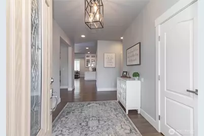 9409 9th Avenue Ct E, Tacoma, WA 98445 - Photo 2