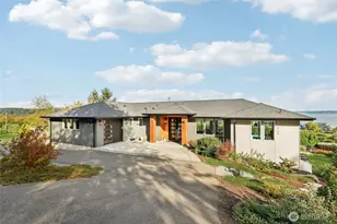 505 Michelle Dr, Camano Island, WA 98282 - Photo 2