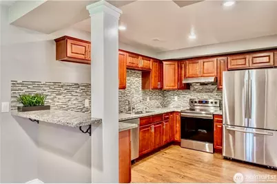 2241 S 252nd Street, Des Moines, WA 98198 - Photo 16