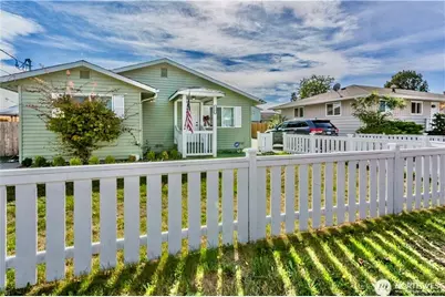 2241 S 252nd Street, Des Moines, WA 98198 - Photo 6