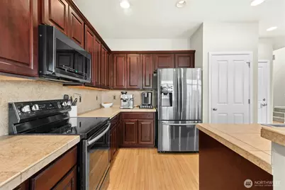 7725 12th Street SE, Lake Stevens, WA 98258 - Photo 8