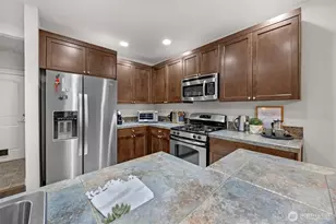 317 204th Pl SE, Bothell, WA 98012 - Photo 8