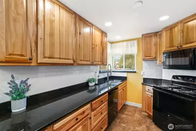 19821 SE 263rd Place, Covington, WA 98042 - Photo 10