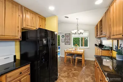 19821 SE 263rd Place, Covington, WA 98042 - Photo 8