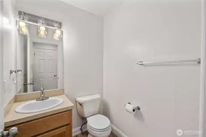 1870 W Cloud Way, Oak Harbor, WA 98277 - Photo 18