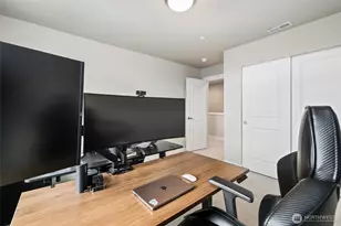 10445 11th St E, Edgewood, WA 98372 - Photo 28